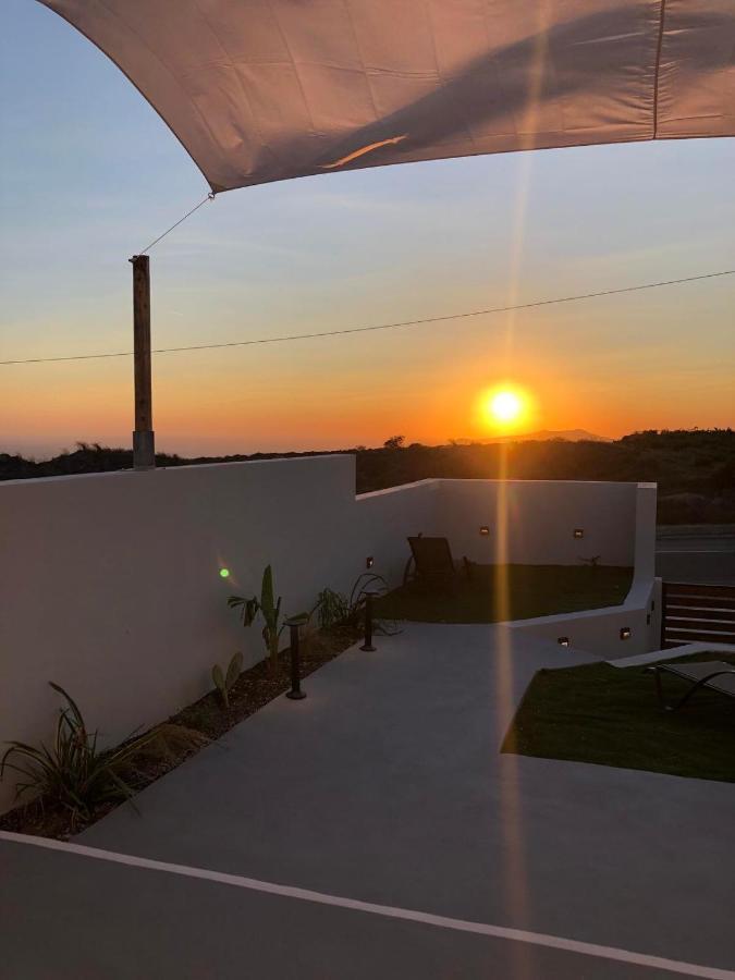Lejardin Suites Santorini Pýrgos Extérieur photo